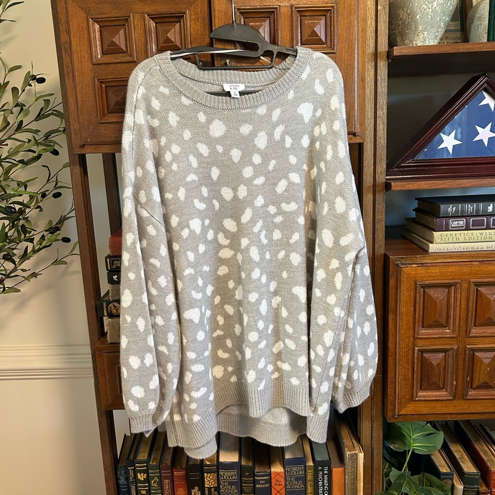 Crown & Ivy Women's Sweater